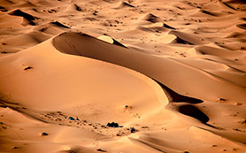 BIVOUAC SAUVAGE  EN DROMADAIRES OU  EN 4x4 